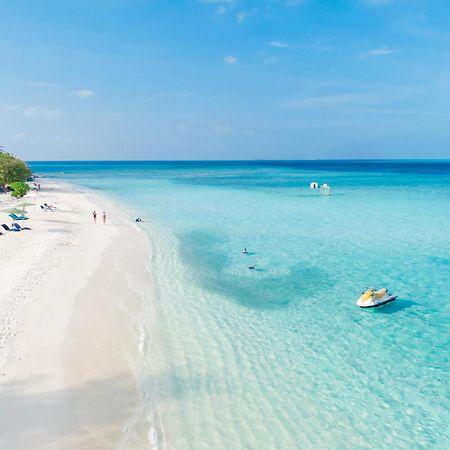 Hotel Ayala Oceanview Maldives Gulhi Exterior foto