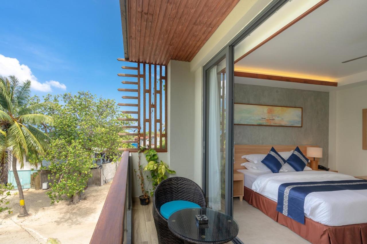 Hotel Ayala Oceanview Maldives Gulhi Exterior foto