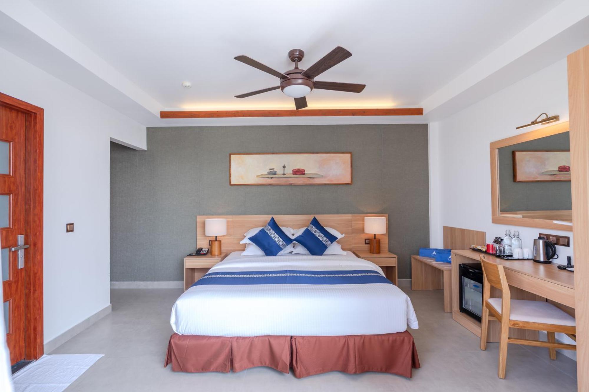 Hotel Ayala Oceanview Maldives Gulhi Exterior foto
