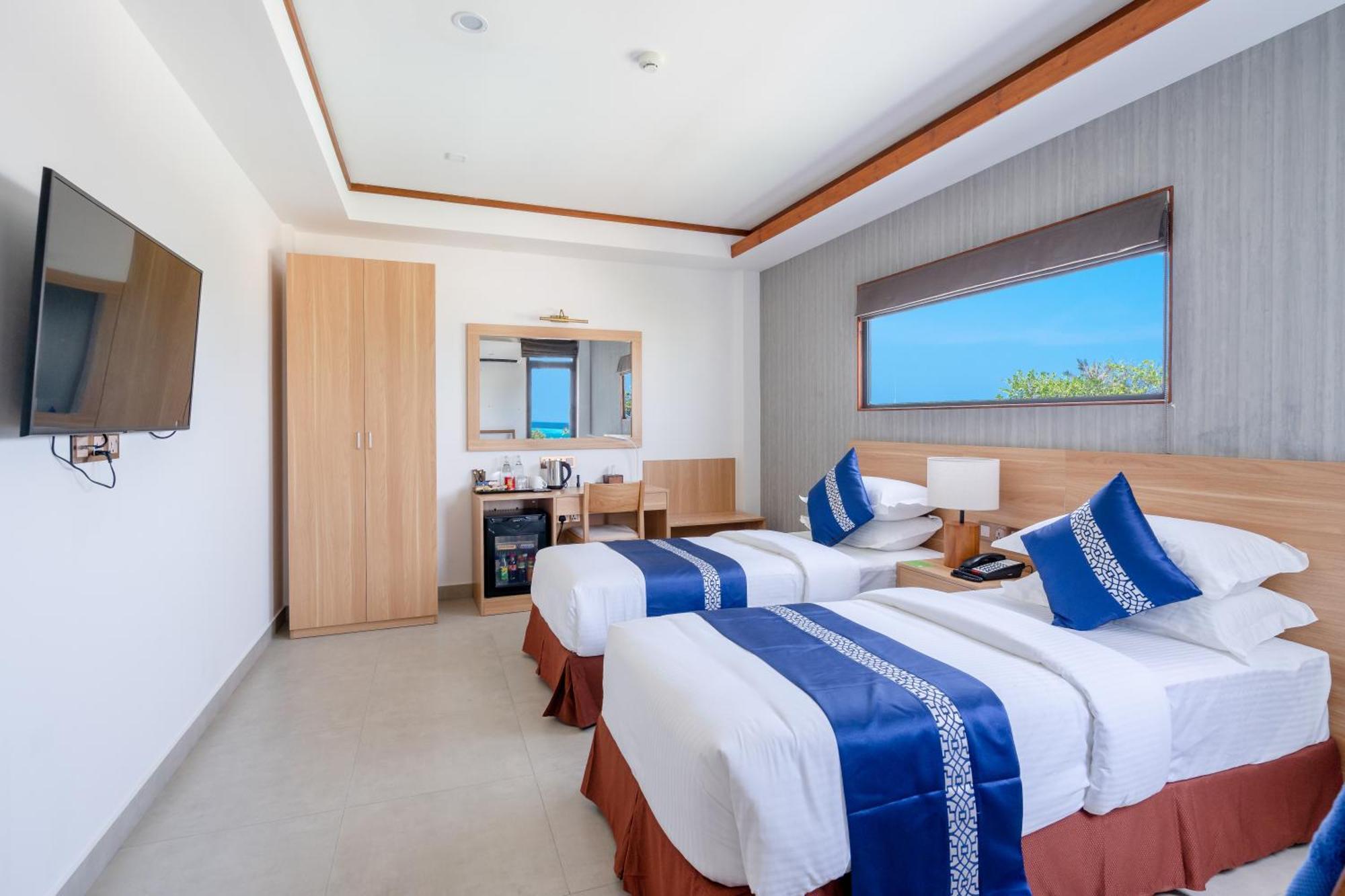 Hotel Ayala Oceanview Maldives Gulhi Exterior foto