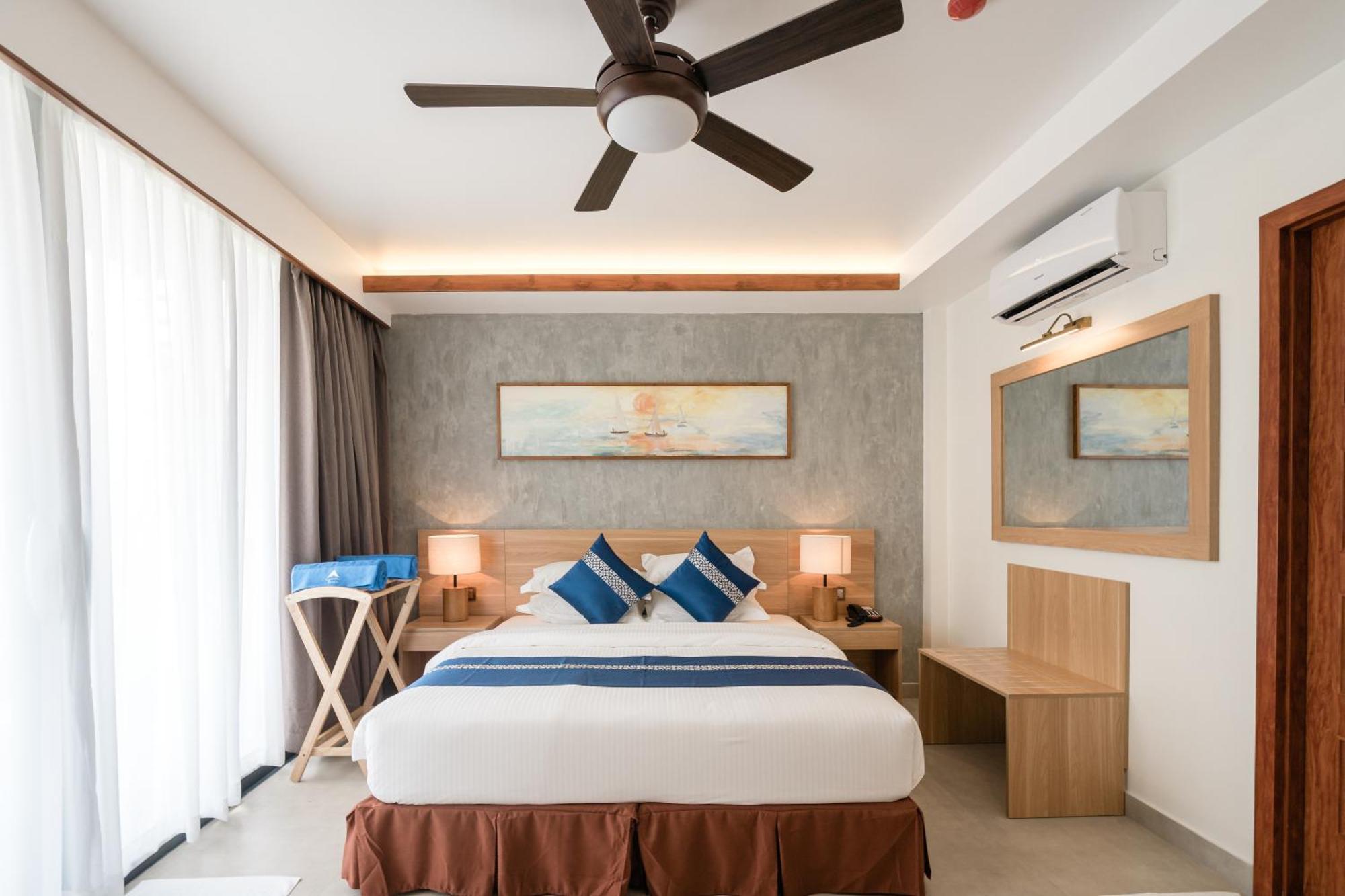 Hotel Ayala Oceanview Maldives Gulhi Exterior foto