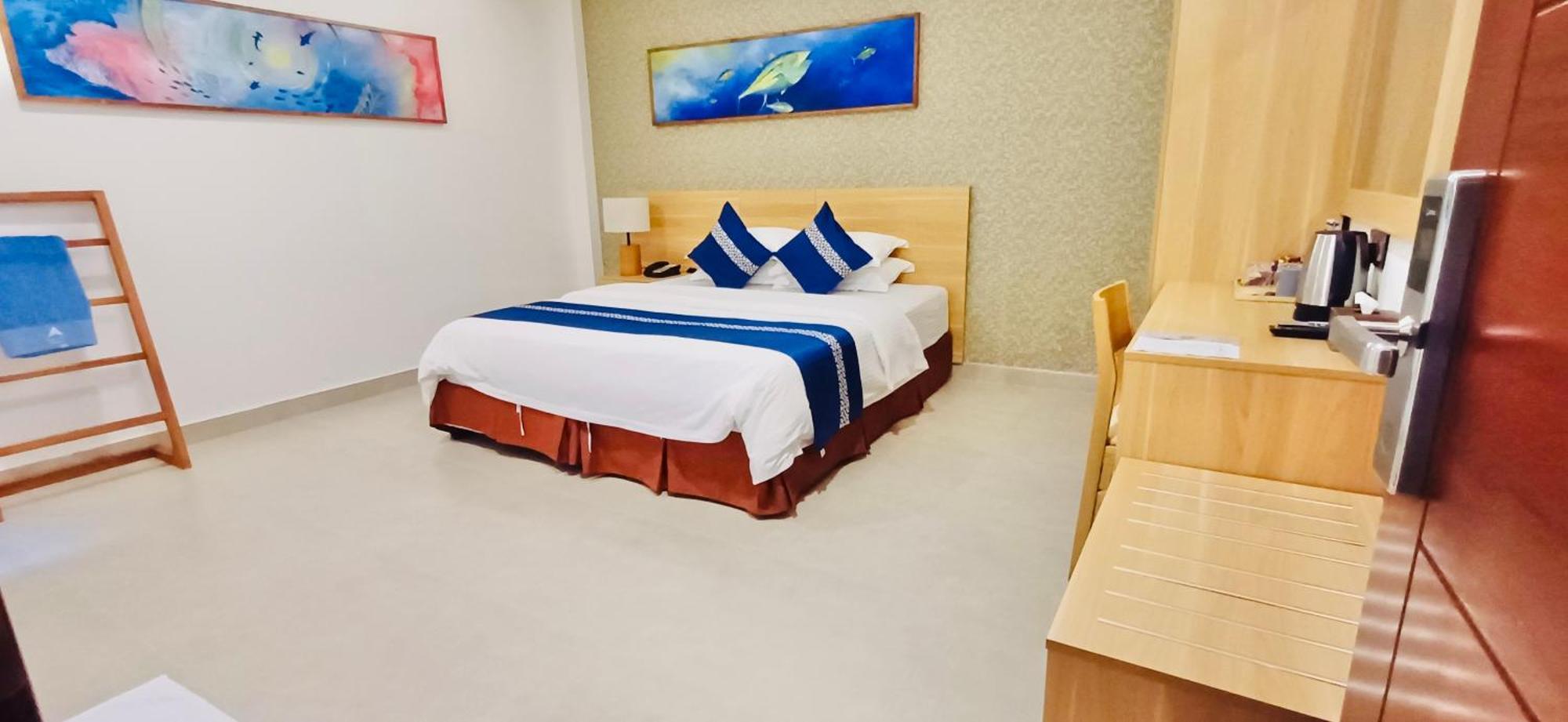 Hotel Ayala Oceanview Maldives Gulhi Exterior foto